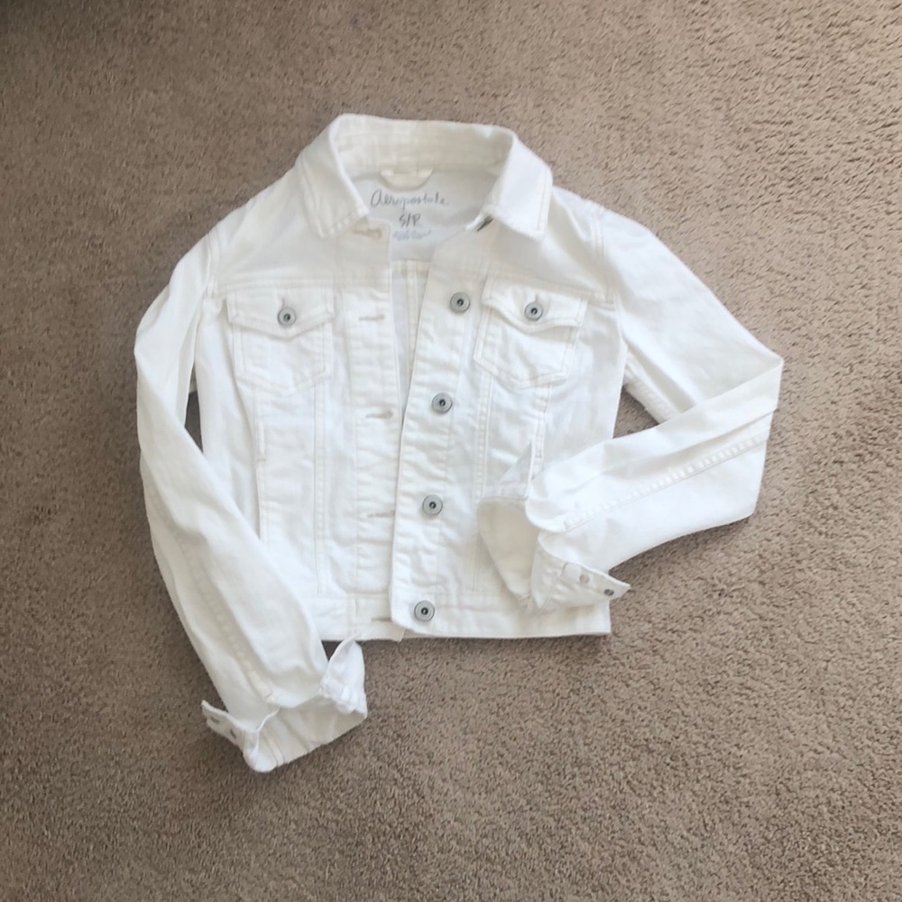 White Jean Jacket ! NWOT